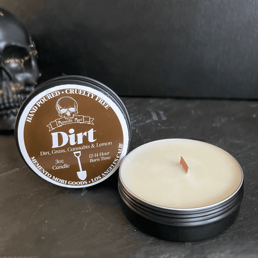 Memento Mori - Dirt Candle